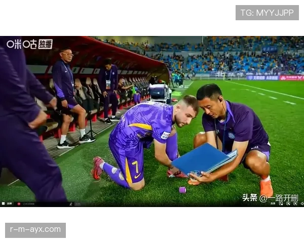 为什么“压人”不算犯规？解读足球中的合理身体对抗与犯规边界